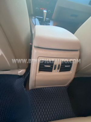 Xe BMW 3 Series 320i 2010